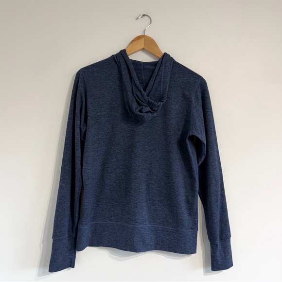Vuori Halo Performance Hoodie 2.0 Midnight Heather thin stretchy - Picture 3 of 12